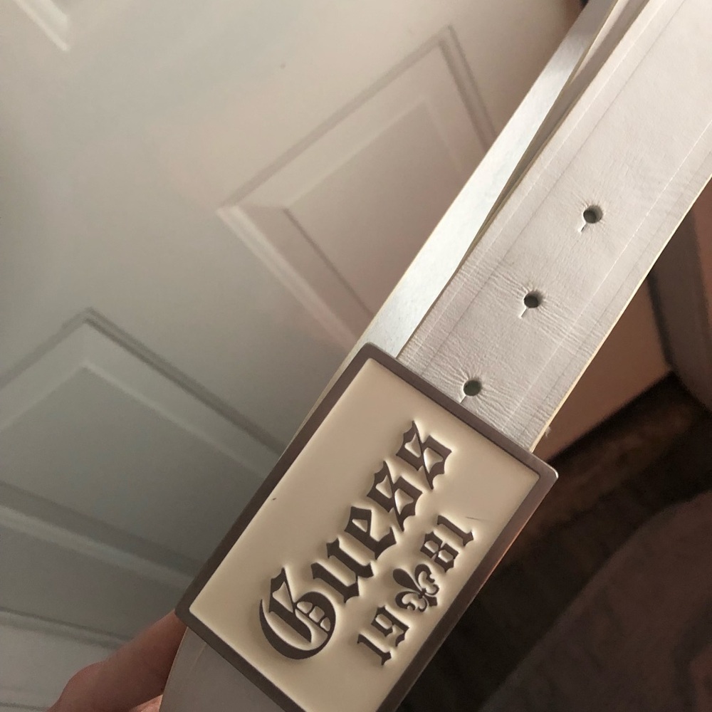 Guess White Belt with Logo Buckle